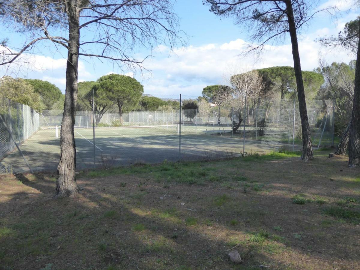Residences Du Golf Saint-Raphael  Bagian luar foto